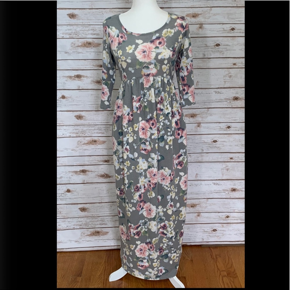 Chris & Carol gray floral maxi dress